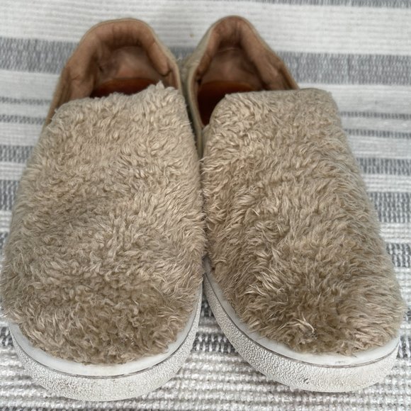 UGG ricci faux sheepskin slip-on sneakers 8 - Picture 2 of 8